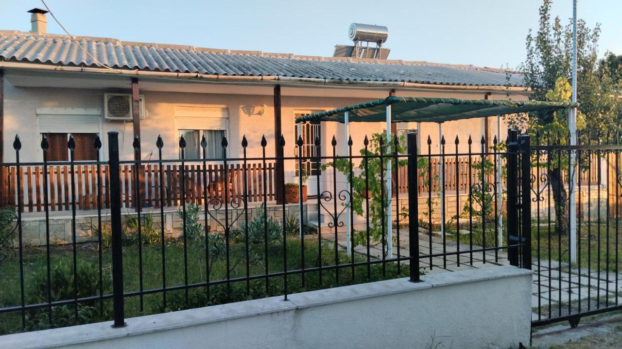אגיה טריאדה Villa Costa מראה חיצוני תמונה